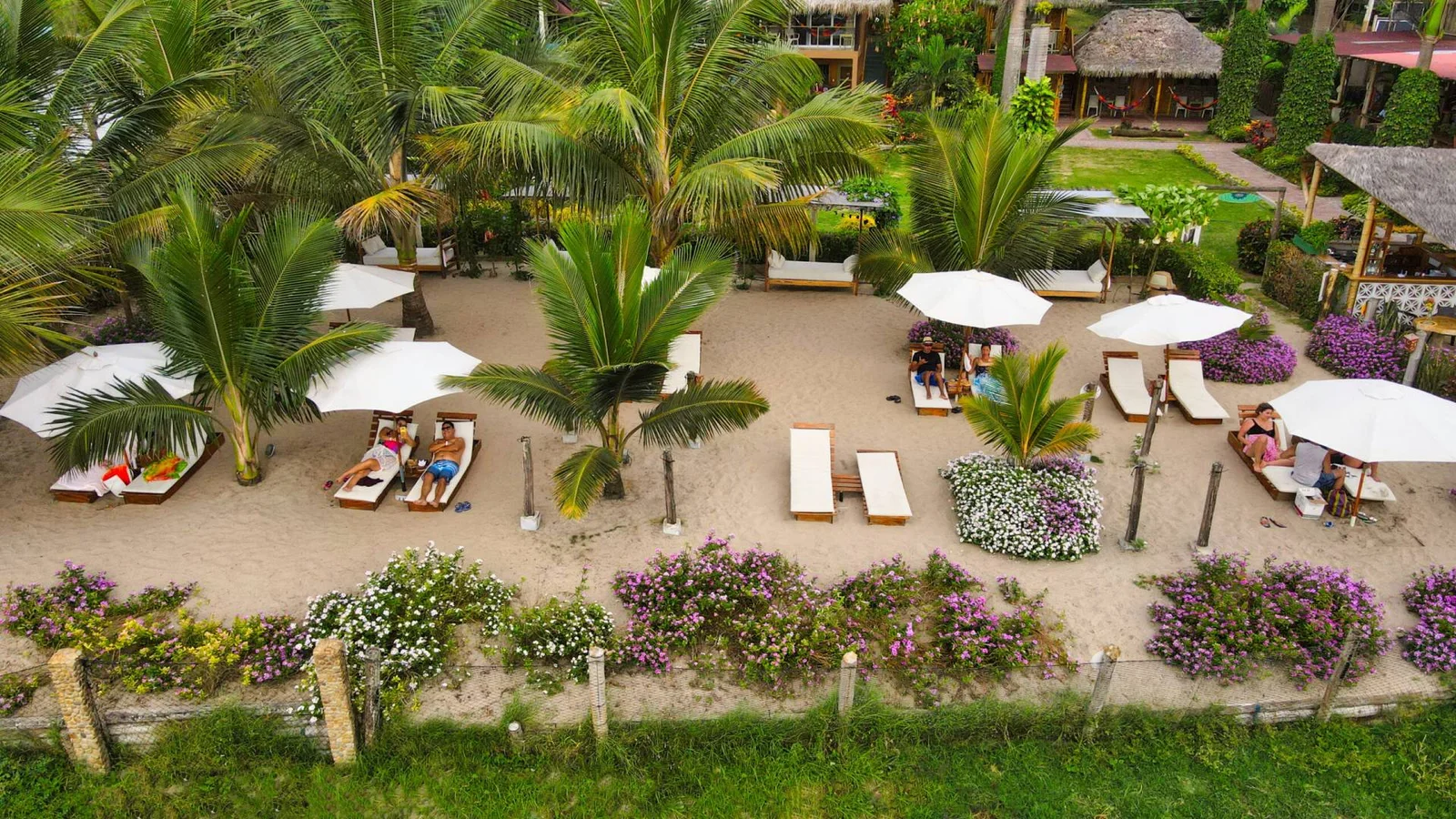 Playa-privada-hotel-kundalini-montanita-1-scaled-1